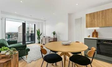 1 bedroom apartment for sale in High Road
London
N22 6BX, N22