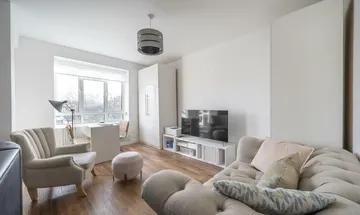 Studio flat for sale in Holmesdale House, West End Lane NW6, NW6