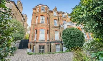1 bedroom flat for sale in Abbeville Road, Clapham, SW4