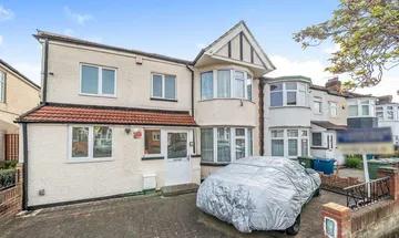 5 bedroom end of terrace house for sale in Harrow, Middlesex, HA1