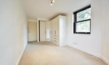 2 bedroom maisonette for sale in Dan Leno Walk, Moore Park Estate, London, SW6