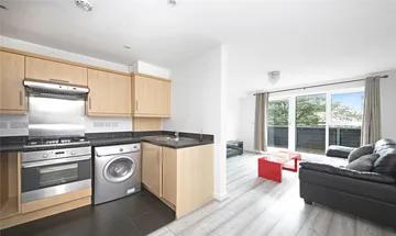 2 bedroom apartment for sale in Charlton Road, Charlton, SE7