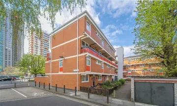 3 bedroom flat for sale in Canada Estate, Canada Water, SE16