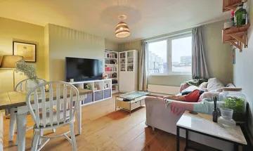1 bedroom flat for sale in York Road, Battersea, SW11