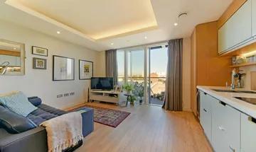 Studio apartment for sale in Park Vista Tower, 5 Cobblestone Square, London, E1W