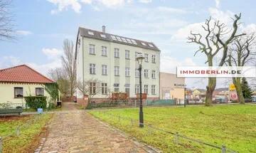 IMMOBERLIN.DE - Großzügige Altbauwohnung mit Westterrasse in beschaulicher Lage