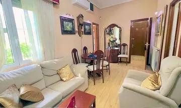 Piso en venta en Moscardó de 2 habitaciones con jardín y aire acondicionado