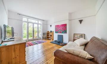 4 bedroom terraced house for sale in The Green, Morden, SM4