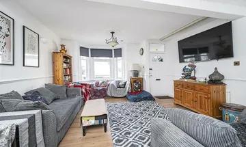 4 bedroom end of terrace house for sale in Elm Park Road, Leyton, London, E10