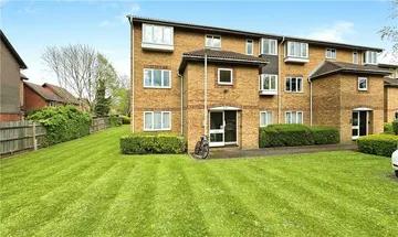 1 bedroom apartment for sale in Newcombe Rise, Yiewsley, West Drayton, UB7