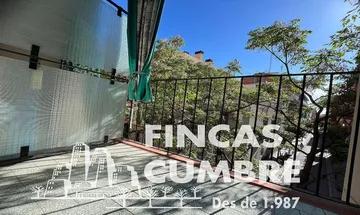 Piso en venta en Sant Andreu de Palomar de 3 habitaciones con balcón y ascensor