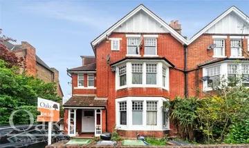 1 bedroom apartment for sale in Ambleside Avenue, Streatham, SW16