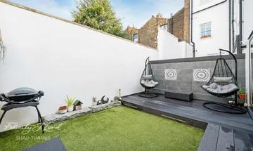 2 bedroom apartment for sale in Clements Road, Bermondsey, SE16