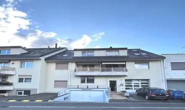 House to Buy in Reinach (BL): Grosszügiges Atelier, Büro ...