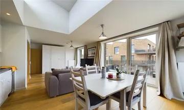 1 bedroom apartment for sale in Durham Wharf Drive, Brentford, Middlesex, TW8