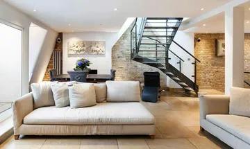 2 bedroom flat for sale in Lennox Gardens, Knightsbridge, SW1X