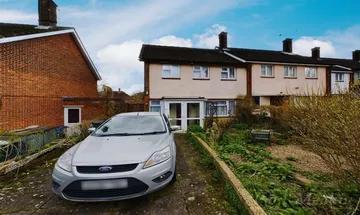 3 bedroom end of terrace house for sale in Tedder Road, South Croydon, CR2
