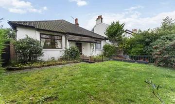 4 bedroom detached house for sale in Croft Road, Sutton, SM1