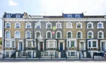 1 bedroom flat for sale in Lavender Hill, Battersea, London, SW11