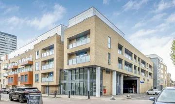 1 bedroom flat for sale in Cardigan Road, Bow, E3