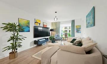 2 bedroom flat for sale in Bowen Drive, London, SE7