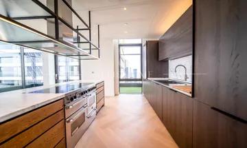 2 bedroom apartment for sale in Marsh Wall, London, E14