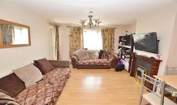 2 bedroom flat for sale in Barking Road, East Ham, London, E6 2LR, E6