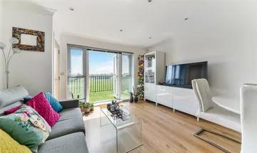 1 bedroom flat for sale in St. Catherines Close, London, SW20