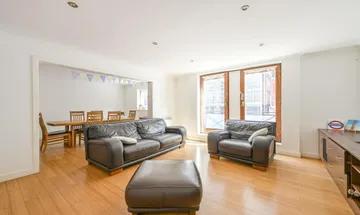 3 bedroom flat for sale in Wapping Wall, Wapping, London, E1W