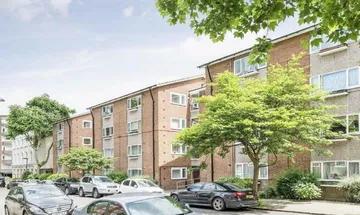 Studio flat for sale in Newcourt Street, London, NW8