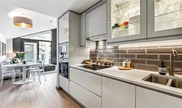 1 bedroom apartment for sale in Ram Street, London, SW18