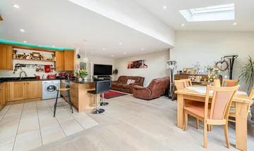 2 bedroom terraced house for sale in Brabazon Avenue, Wallington, Surrey, SM6