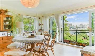 3 bedroom apartment for sale in Holst Mansions, Barnes  , SW13