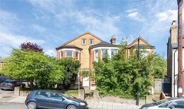 5 bedroom detached house for sale in Wolfington Road, London, SE27