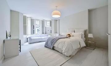 1 bedroom flat for sale in Montagu Mansions, Marylebone, London, W1U