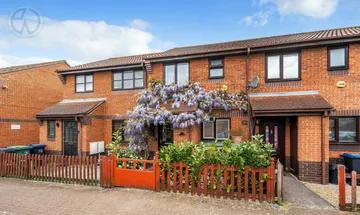 2 bedroom house for sale in Oakmead Place, Colliers Wood Borders, CR4