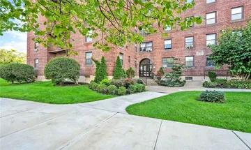property for sale in 138-12 28th Rd Unit 3A