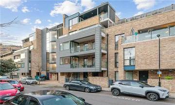 2 bedroom apartment for sale in Roffo Court, Boundary Lane, London, SE17
