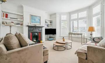 2 bedroom maisonette for sale in Cowley Road, SW14 , SW14