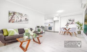 163 SQM: 2 Apartments in 1, Freshly Updated with 2 Parking Spaces