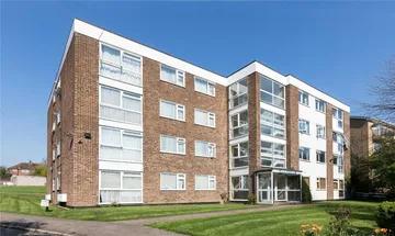 2 bedroom apartment for sale in Park Road, New Barnet, Barnet, EN4