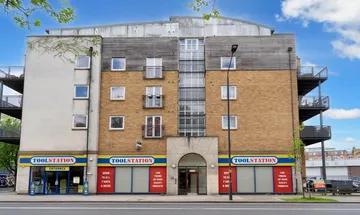 1 bedroom apartment for sale in Old Kent Road, London, SE15