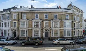 3 bedroom flat for sale in Beaumont Crescent, West Kensington, W14