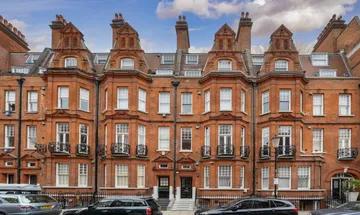 1 bedroom flat for sale in Culford Gardens, Chelsea, SW3