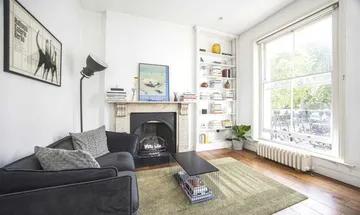 1 bedroom apartment for sale in Arundel Square, Barnsbury, N1, N7