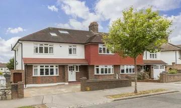 7 bedroom semi-detached house for sale in Hillcote Avenue, Streatham, SW16