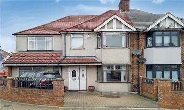 5 bedroom semi-detached house for sale in Greencourt Avenue, Edgware, Middlesex, HA8