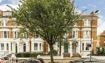 1 bedroom flat for sale in Sinclair Road, West Kensington, W14