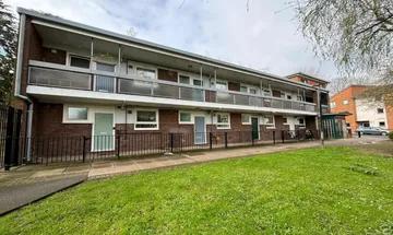 1 bedroom flat for sale in 65 Roupell Road, Tulse Hill, London, SW2 3EP, SW2