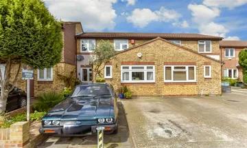 4 bedroom semi-detached house for sale in Asquith Close, Dagenham, Essex, RM8